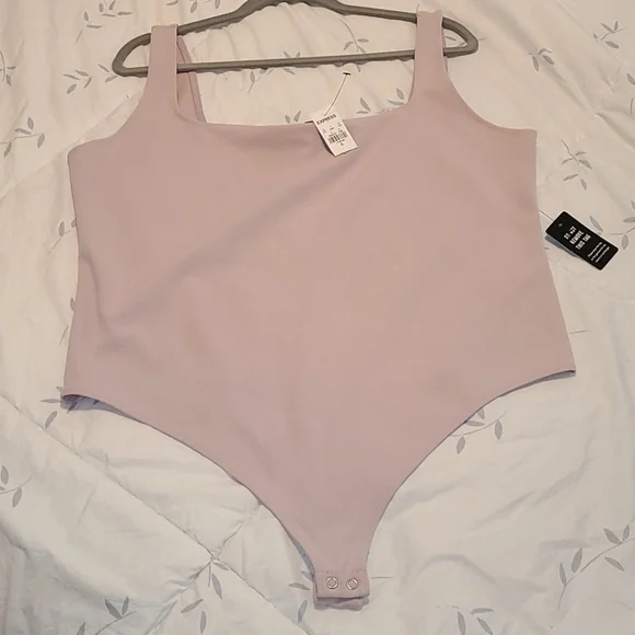 🌺2 for $40🌺Express bodysuit - Picture 1 of 3